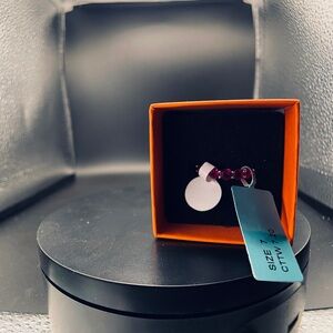 Elegant Red Gemstone Ring